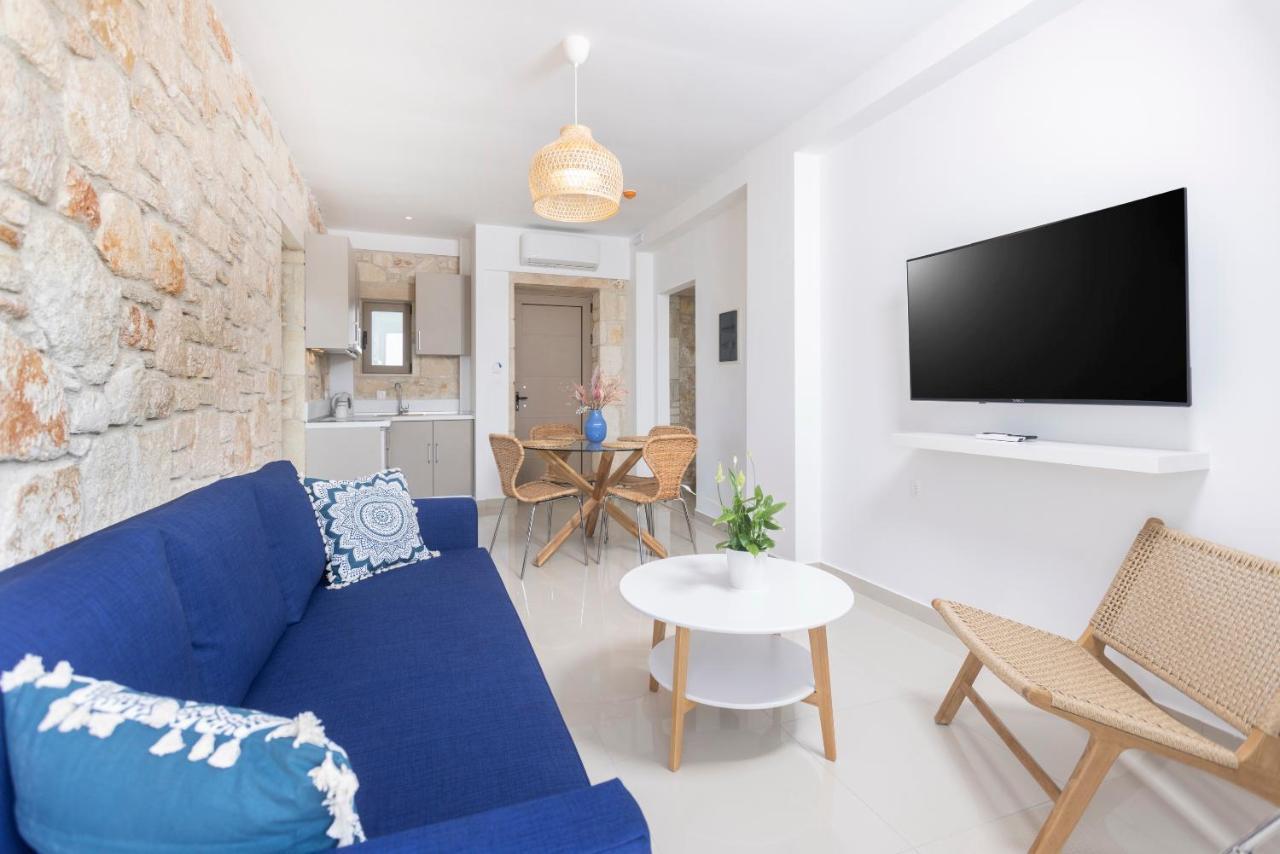 Anna Mare Luxury Apartments Afytos Ngoại thất bức ảnh