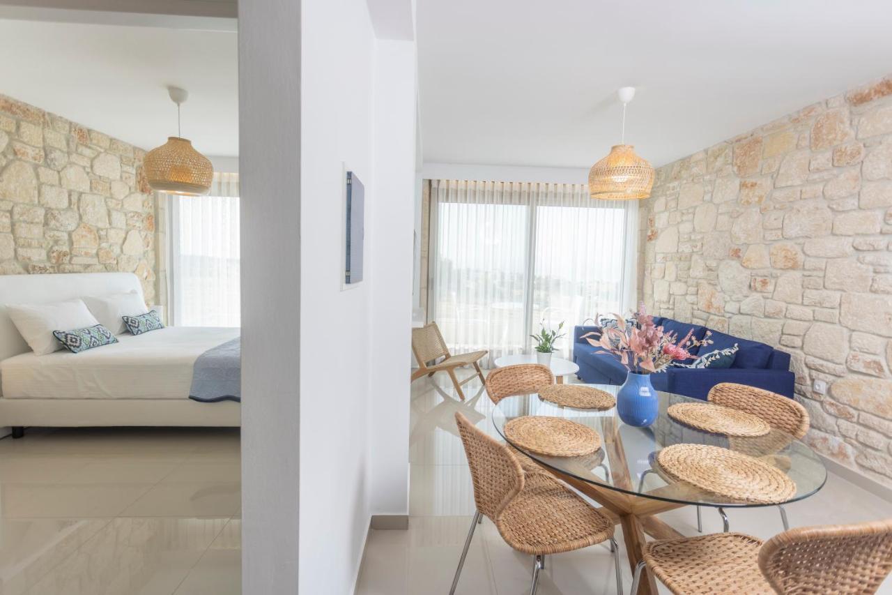 Anna Mare Luxury Apartments Afytos Ngoại thất bức ảnh