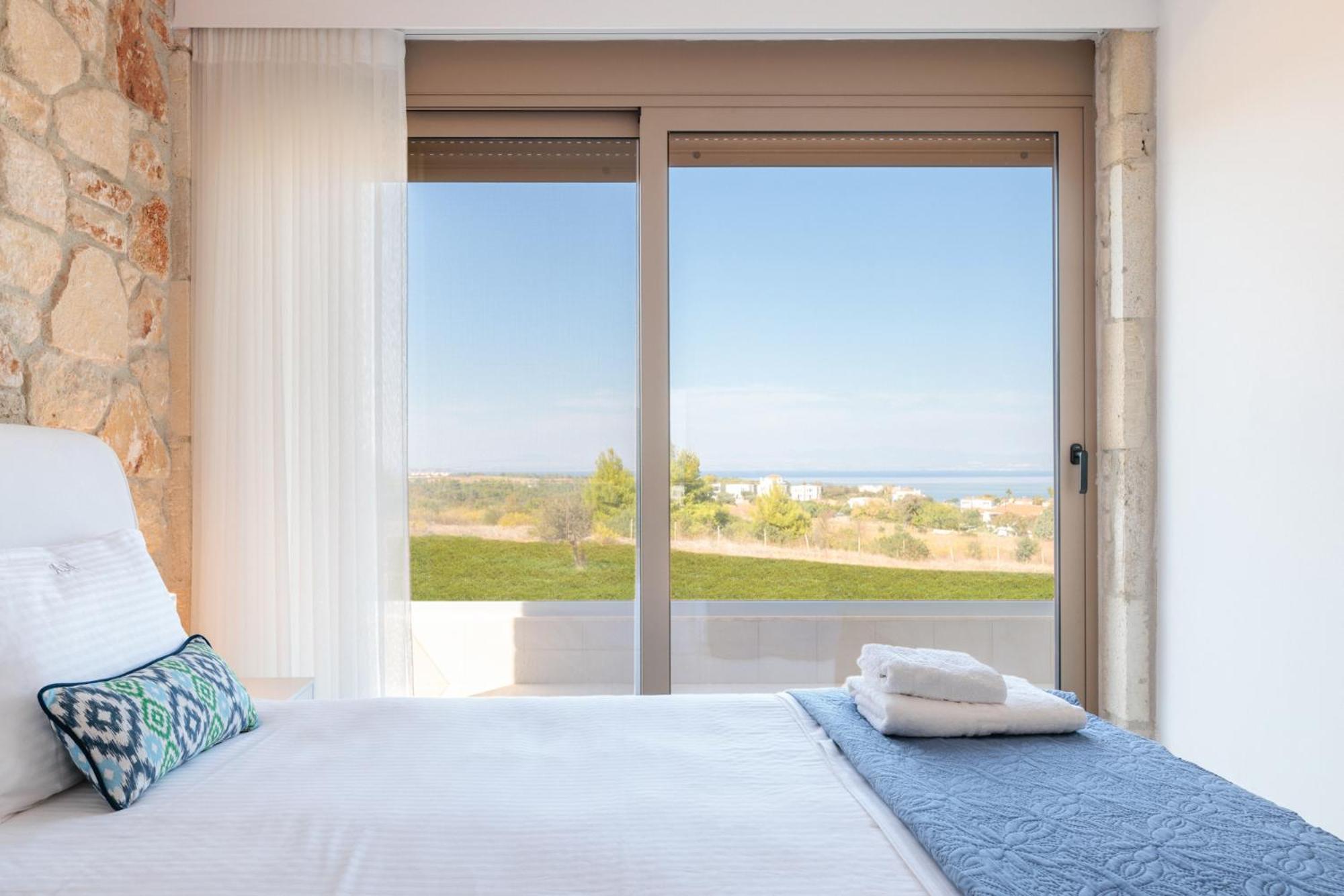 Anna Mare Luxury Apartments Afytos Ngoại thất bức ảnh