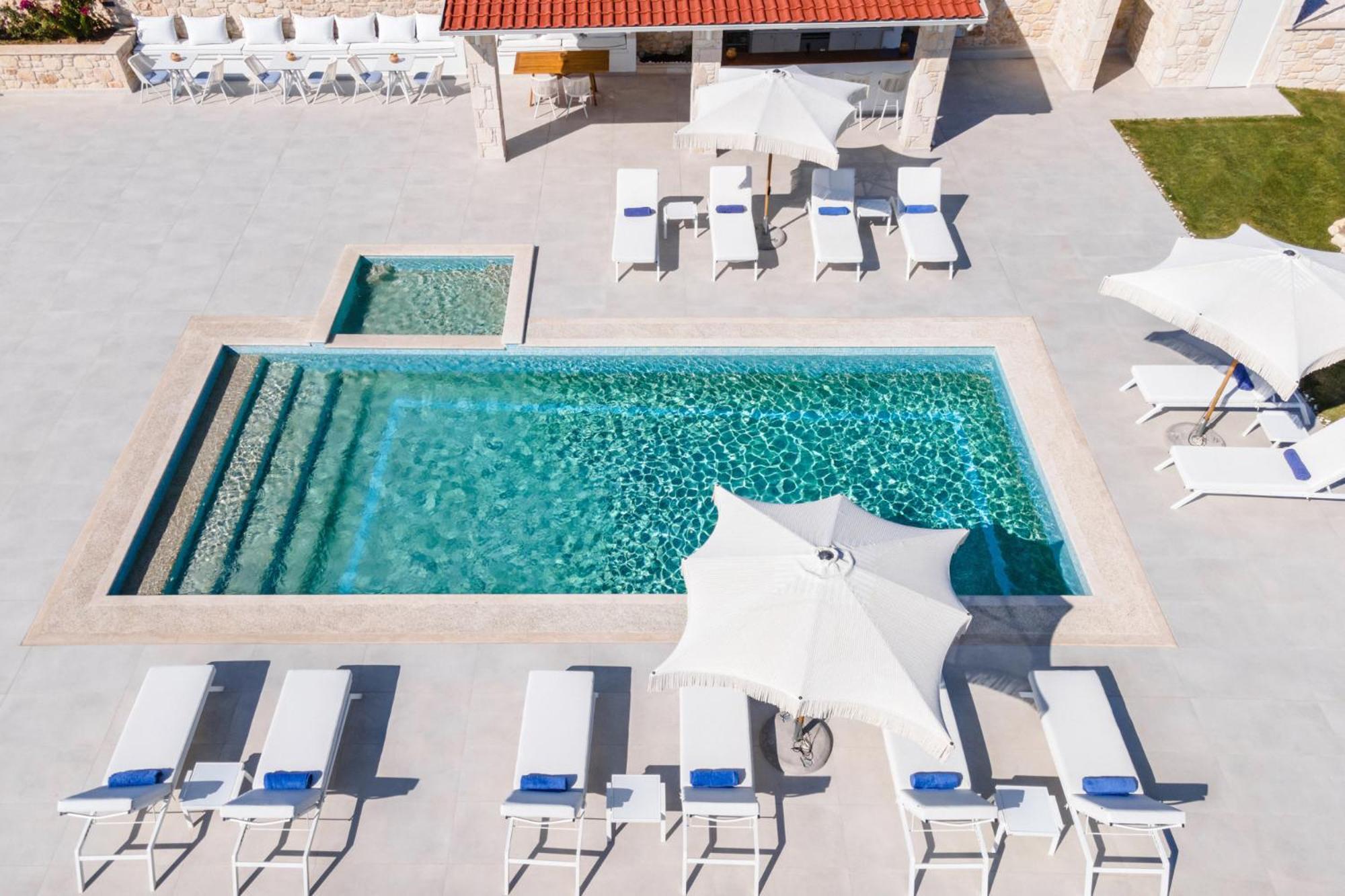 Anna Mare Luxury Apartments Afytos Ngoại thất bức ảnh