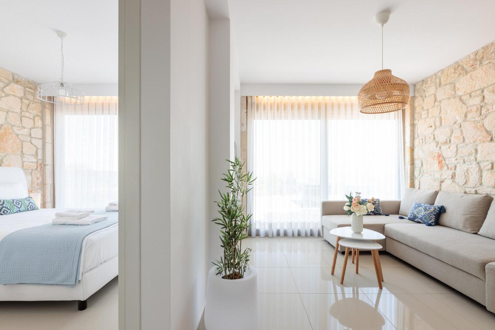 Anna Mare Luxury Apartments Afytos Ngoại thất bức ảnh